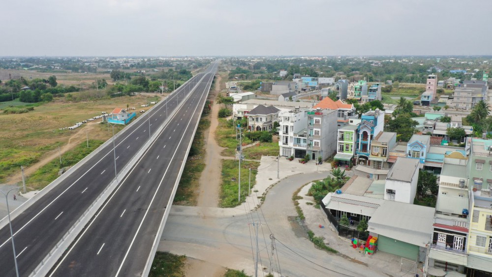 Giá đất Long An tăng mạnh